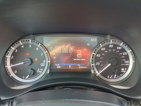 Certified 2023 Toyota Highlander XLE image 11