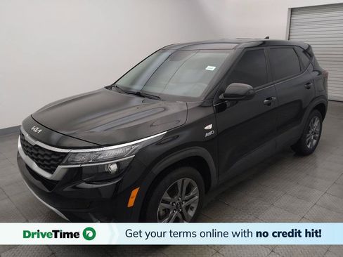 Used 2023 Kia Seltos LX AWD/4WD image 1
