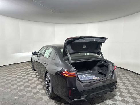 New 2026 BMW i5 eDrive40 w/ M Sport Package image 19