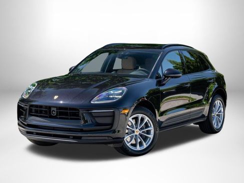 Used 2026 Porsche Macan AWD/4WD image 1