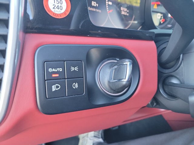 Certified 2023 Porsche Cayenne S AWD/4WD image 34