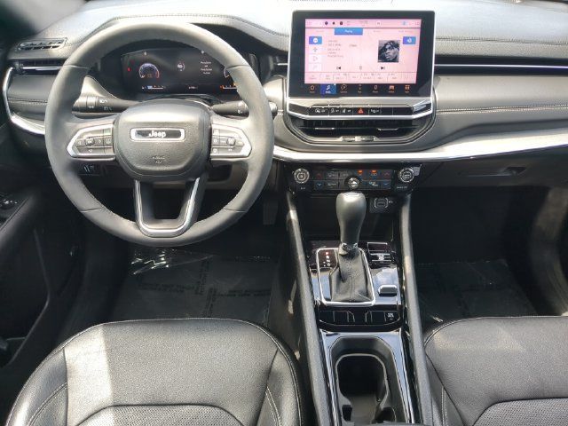 Used 2023 Jeep Compass High Altitude AWD/4WD image 15