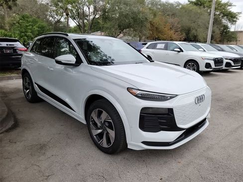New 2025 Audi Q6 e-tron Premium Plus image 2