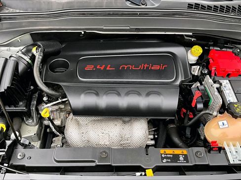 Used 2019 Jeep Renegade Sport image 30