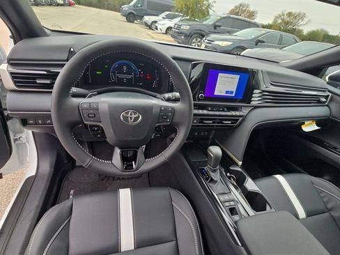 New 2026 Toyota Camry SE image 15