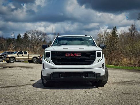 New 2026 GMC Sierra 1500 Elevation image 9