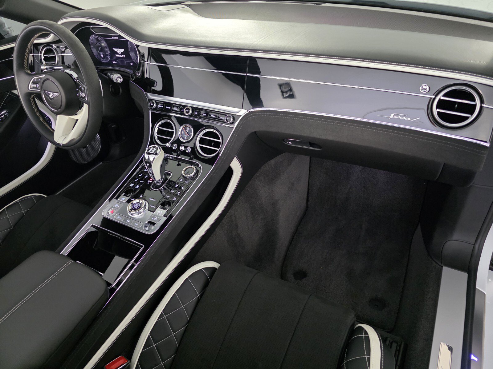 Used 2024 Bentley Continental GT Speed AWD/4WD image 23