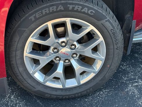 Used 2015 GMC Yukon SLT w/ HD Trailering Package AWD/4WD image 2