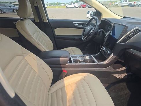 Used 2024 Ford Edge SEL w/ Convenience Package AWD/4WD image 13