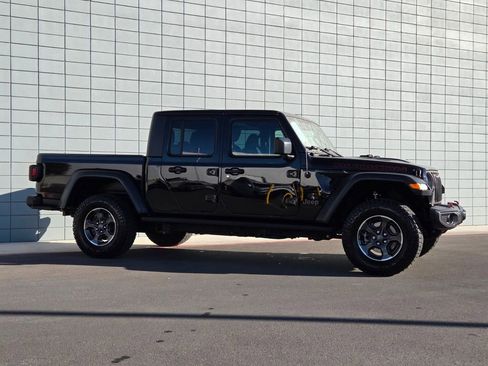 Used 2022 Jeep Gladiator Rubicon w/ Cold Weather Group image 4