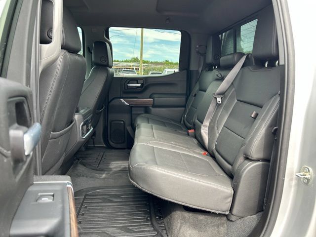 Used 2021 GMC Sierra 1500 SLT AWD/4WD image 18