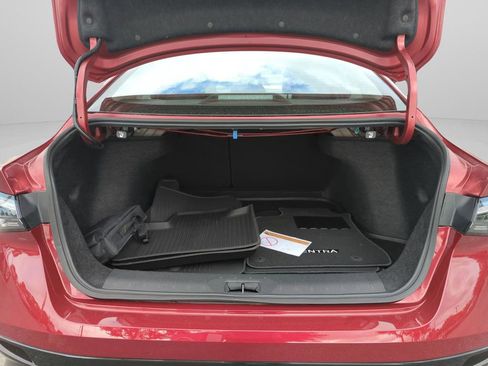 New 2026 Nissan Sentra SR w/ Floor Mat Package FWD image 40