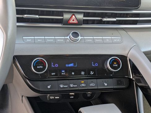 Used 2025 Hyundai Elantra SEL FWD image 24