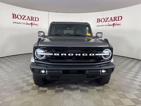 Used 2024 Ford Bronco Outer Banks image 2