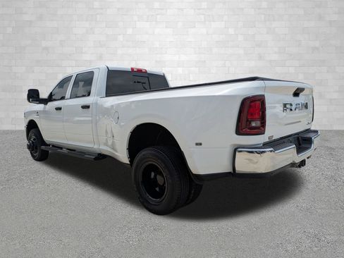 Used 2026 RAM 3500 Tradesman AWD/4WD image 4