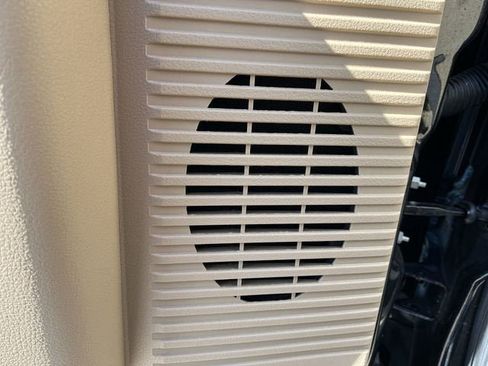 Used 2012 Ford F250 King Ranch w/ FX4 Off Road Pkg image 25