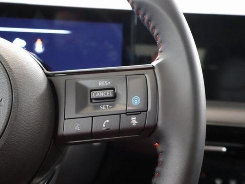 New 2026 Nissan Kicks SR AWD/4WD image 17