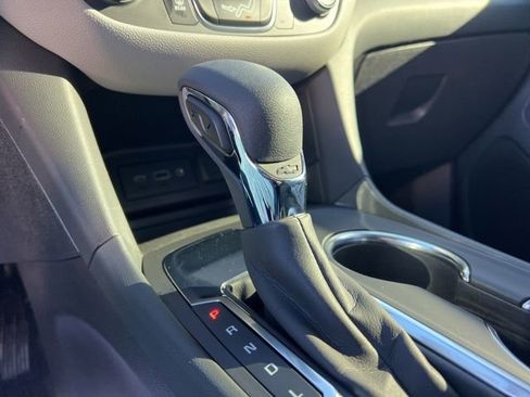 Used 2024 Chevrolet Equinox LS w/ LS Convenience Package image 21