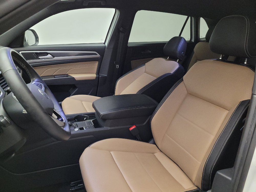 Used 2023 Volkswagen Atlas Cross Sport SE FWD image 17