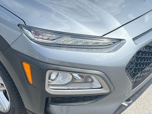 Used 2021 Hyundai Kona SE FWD image 31