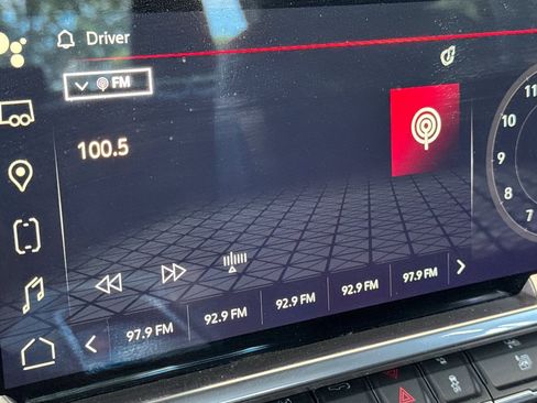 Used 2024 GMC Sierra 1500 SLT image 25