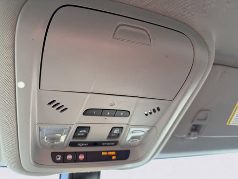 Used 2018 GMC Terrain SLT w/ Preferred Package image 39