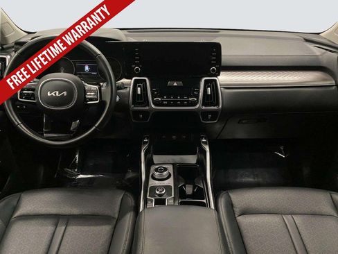 Used 2022 Kia Sorento S FWD image 23