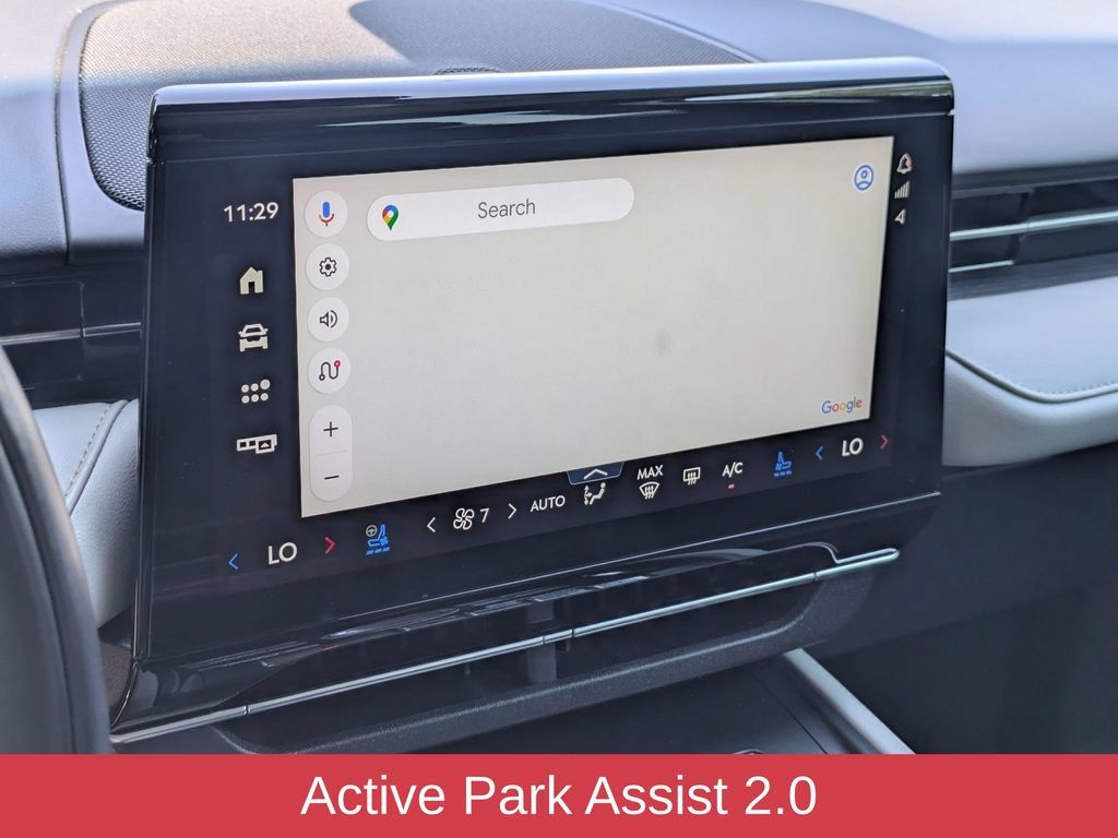 Used 2024 Lincoln Nautilus Reserve AWD/4WD image 19