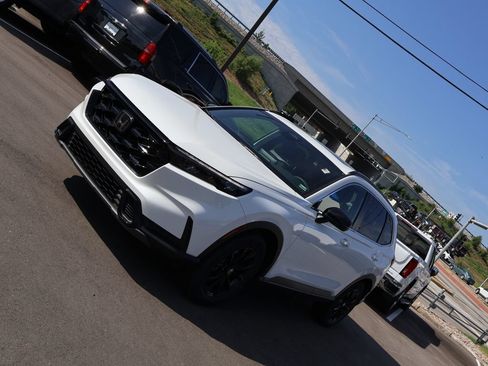 Certified 2023 Honda CR-V Sport image 3