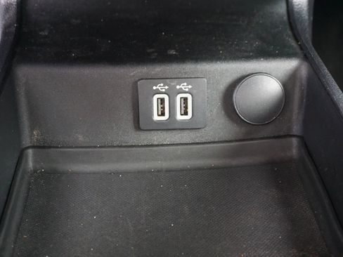 Used 2020 Ford Fusion Titanium image 29