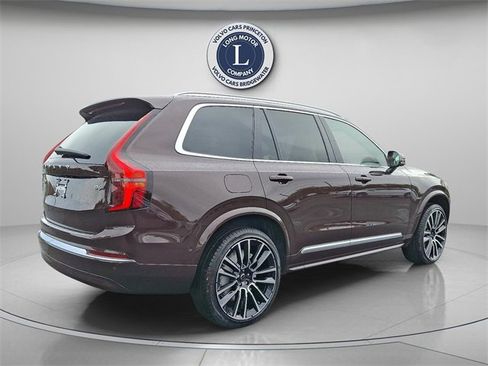 New 2026 Volvo XC90 B6 Plus w/ Protection Package Premier image 4