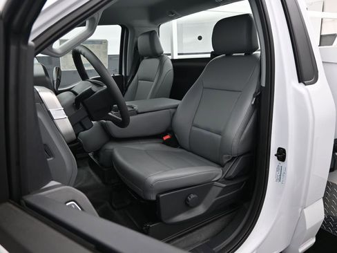 New 2025 Ford F450 XL w/ XL Chrome Package image 8