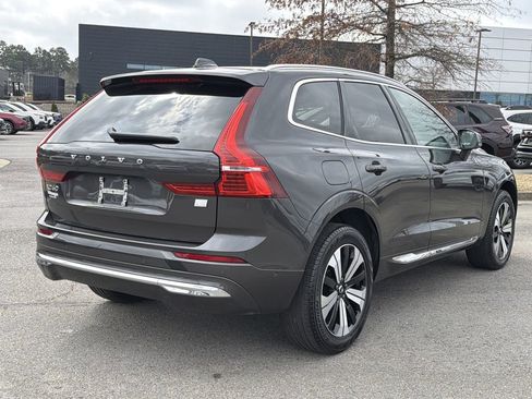 Used 2023 Volvo XC60 T8 Plus image 5