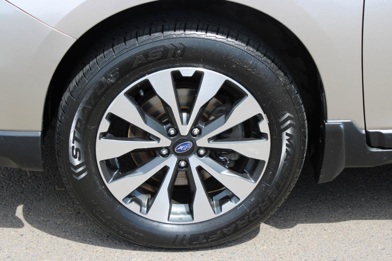 Used 2017 Subaru Outback 2.5i Limited AWD/4WD image 17