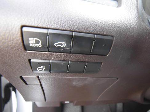 Used 2018 Lexus RX 350L Luxury image 15