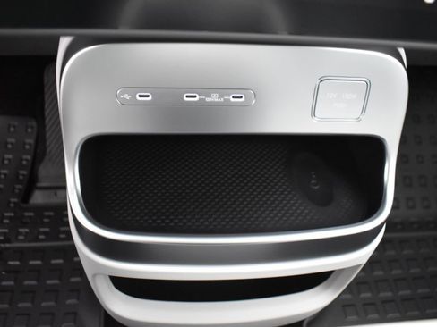 New 2026 Hyundai Ioniq 9 SEL image 24