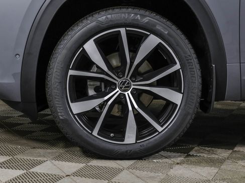 New 2026 Volkswagen Atlas SEL Premium R-Line AWD/4WD image 18
