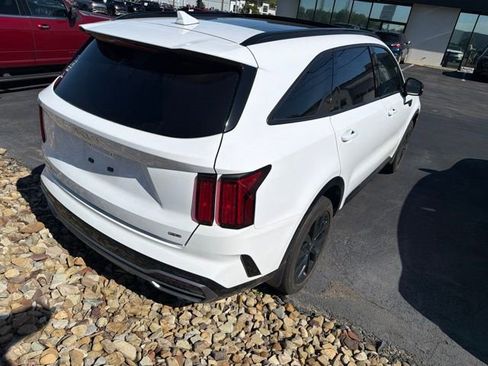 Certified 2023 Kia Sorento SX AWD/4WD image 14