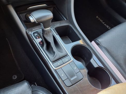 Used 2017 Kia Optima EX image 14