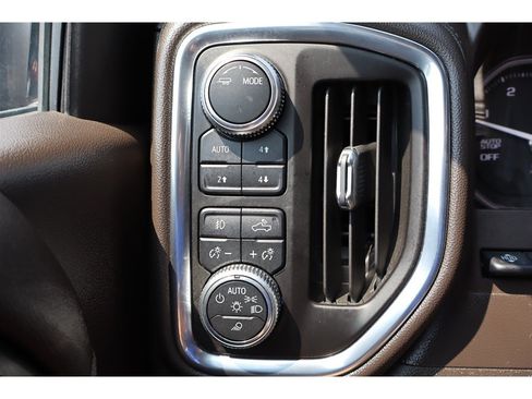 Used 2020 GMC Sierra 1500 Denali w/ Denali Ultimate Package AWD/4WD image 32