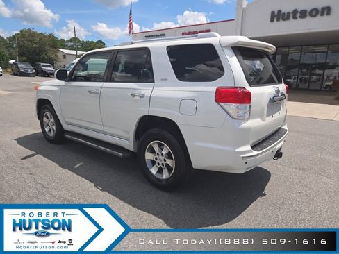 Used 2011 Toyota 4Runner SR5 AWD/4WD image 8