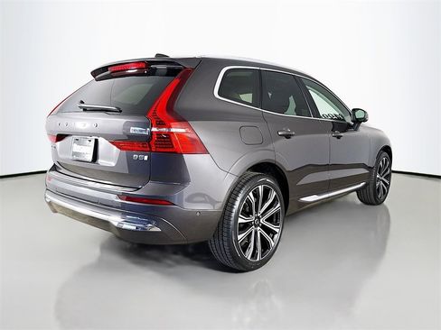 Certified 2023 Volvo XC60 B5 Ultimate w/ Protection Package Premier image 7