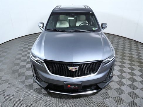 Used 2022 Cadillac XT6 Sport image 3