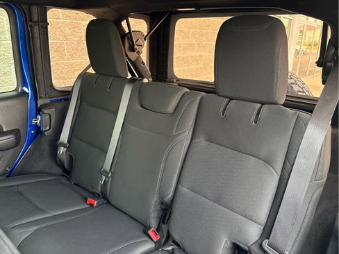 Used 2019 Jeep Wrangler Unlimited Sport S image 23