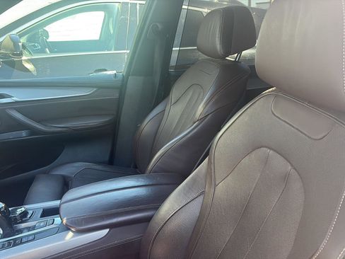 Used 2016 BMW X5 xDrive50i AWD/4WD image 9