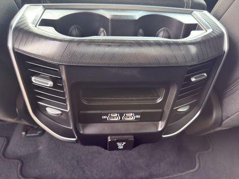 Used 2025 RAM 1500 Big Horn AWD/4WD image 33