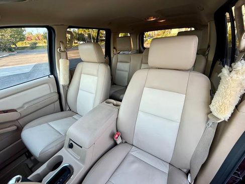Used 2006 Ford Explorer Eddie Bauer image 17