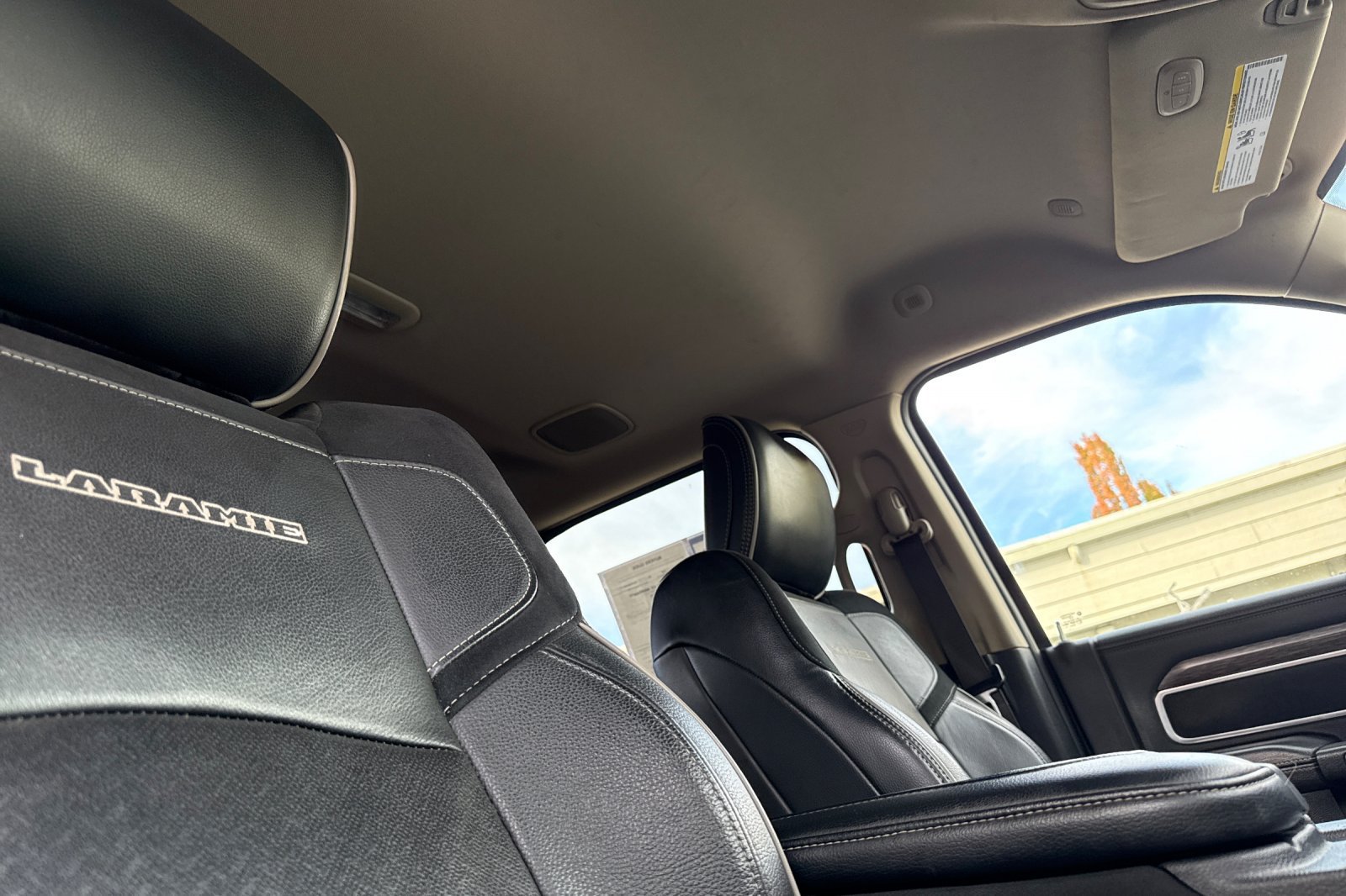 Used 2019 RAM 2500 Laramie AWD/4WD image 16