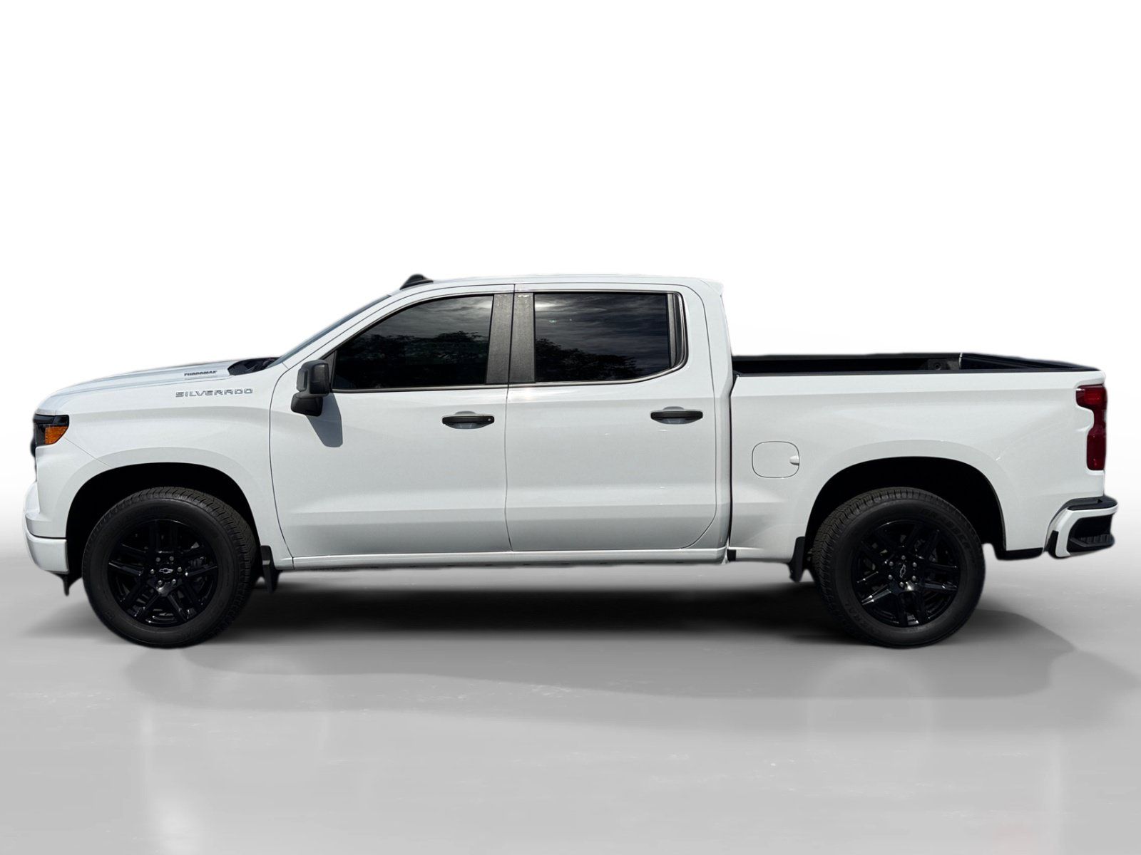 Used 2026 Chevrolet Silverado 1500 Custom RWD image 2