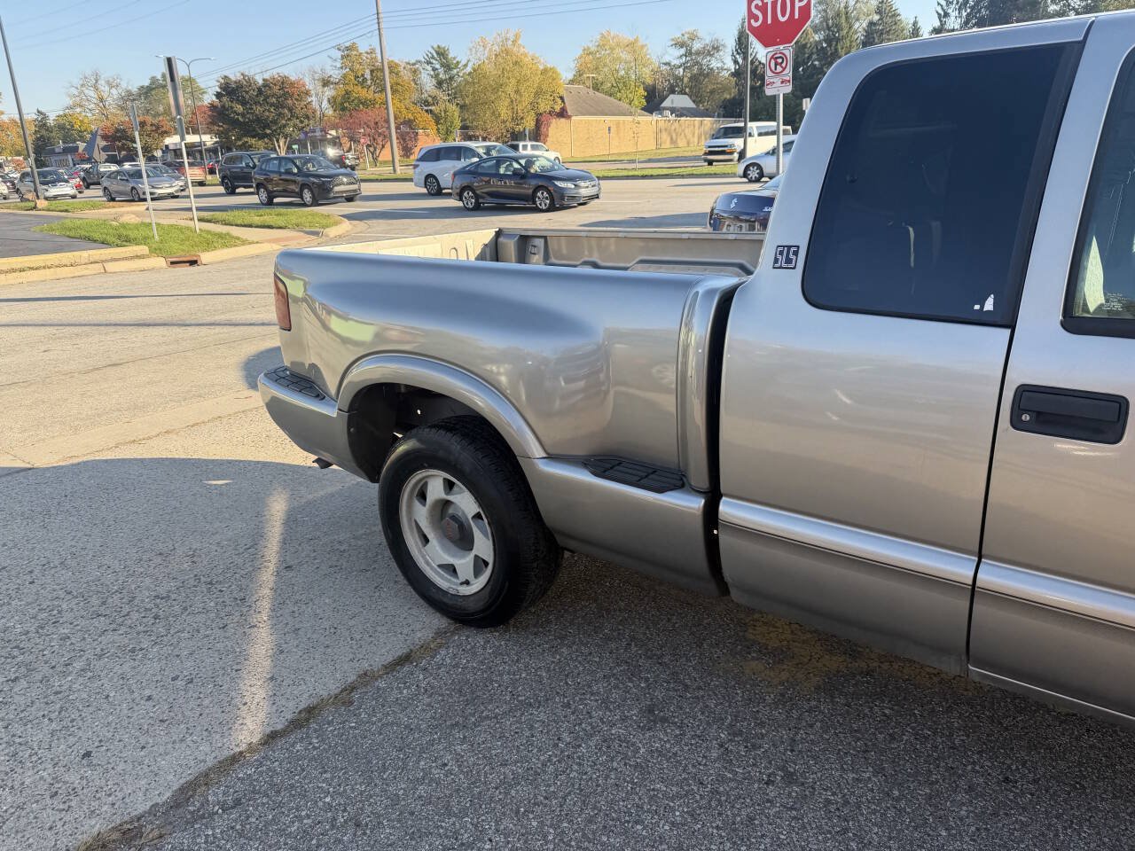 Used 1999 GMC Sonoma SLS w/ Super Spec Pkg 3 RWD image 8